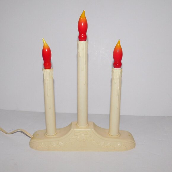 VTG 3 Light Candolier Candelabra Christmas Electric Window Candles Decoration - Picture 1 of 7
